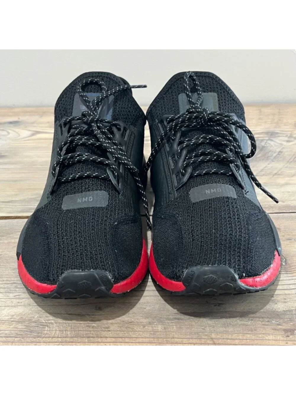 Adidas NMD_R1 V2 Sneaker Mens 10.5 Core Black FV9023